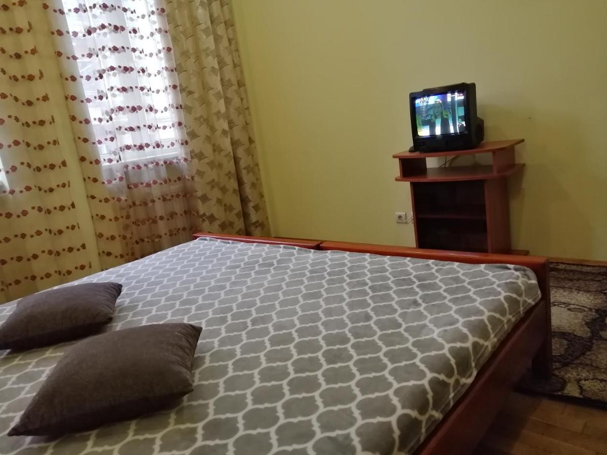 Apartament-Minihotel Elpida ลวีฟ ภายนอก รูปภาพ