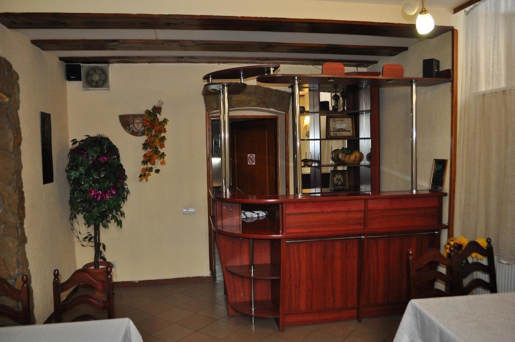 Apartament-Minihotel Elpida ลวีฟ ภายนอก รูปภาพ